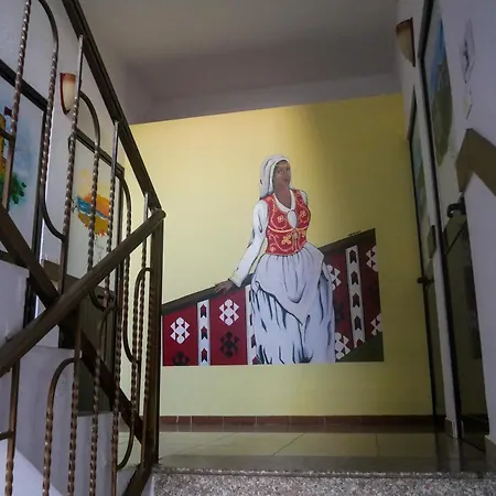 旅馆 The Galley Party