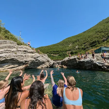 Hostel The Galley Party Σκόδρα