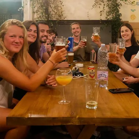 Hostal The Galley Party *