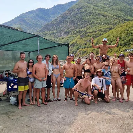 Albergue The Galley Party *