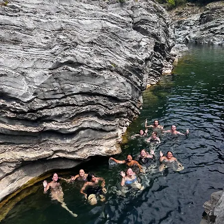 Albergue The Galley Party Shkodër
